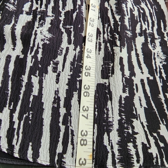 Ann Taylor Sleeveless Round Neck Black & White Fully Lined100% Silk Dress Size10 - Picture 5 of 7
